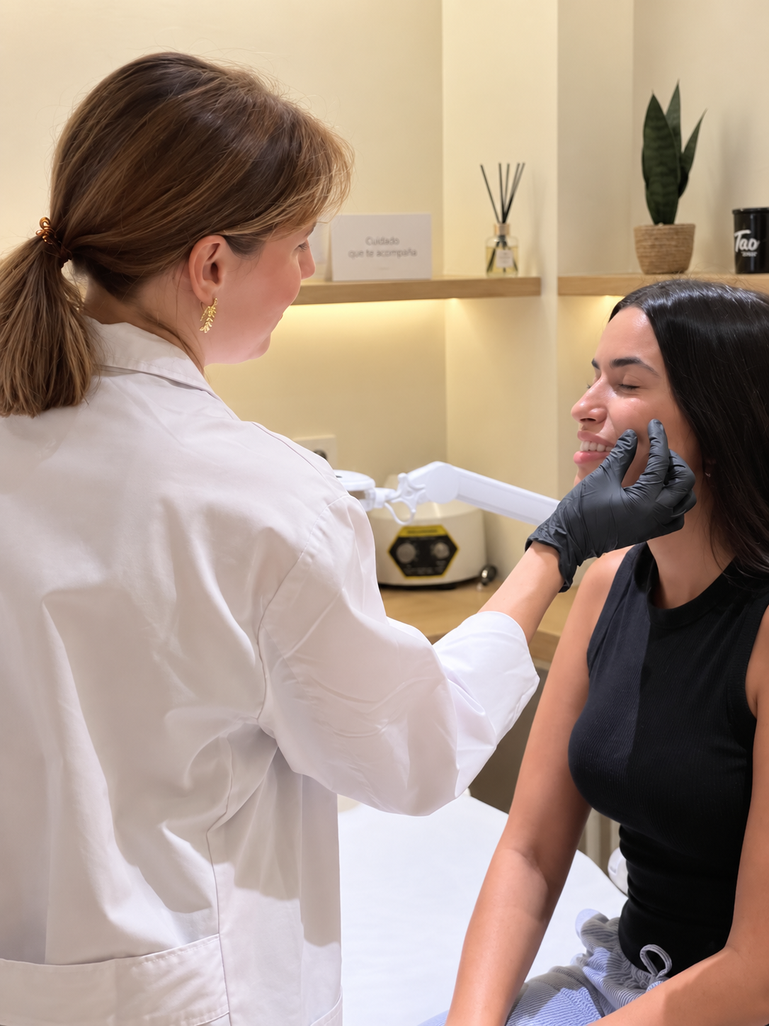 Consulta de medicina estética en HealthyVal